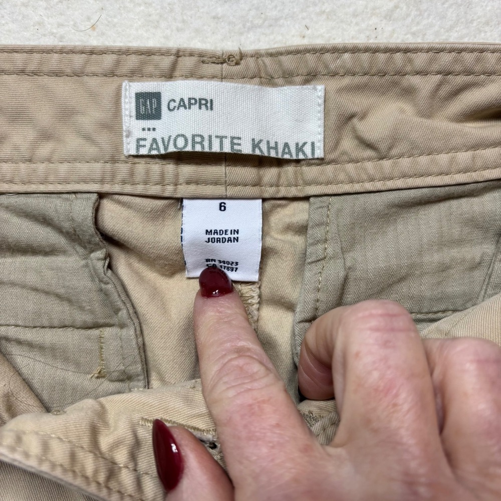 Gap Favorite Khaki Capri Pants Tan Beige 100% Cotton Cropped Chinos Size 6 #375 - Picture 11 of 12